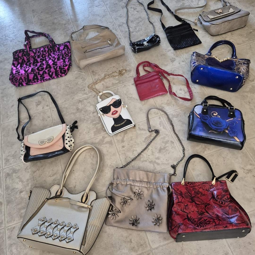 Stylish Women's Handbag Collection